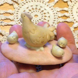 Bumpkins hen and chicks by Fabrizo for George Good